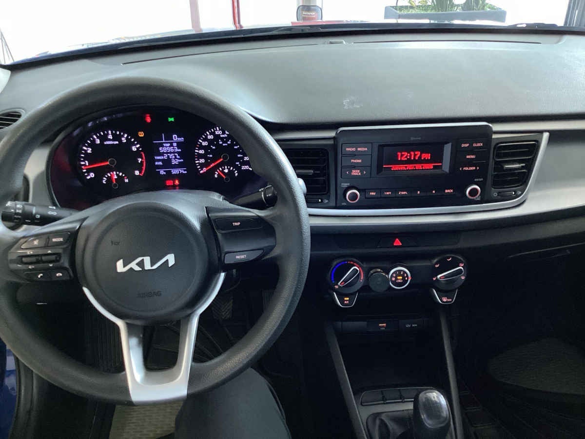 2023 Kia KIA RIO SEDAN 4p L L41.6 Man