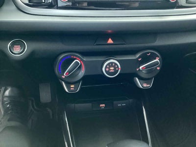 2022 Kia KIA RIO SEDAN 4p EX L4/1.6 Aut