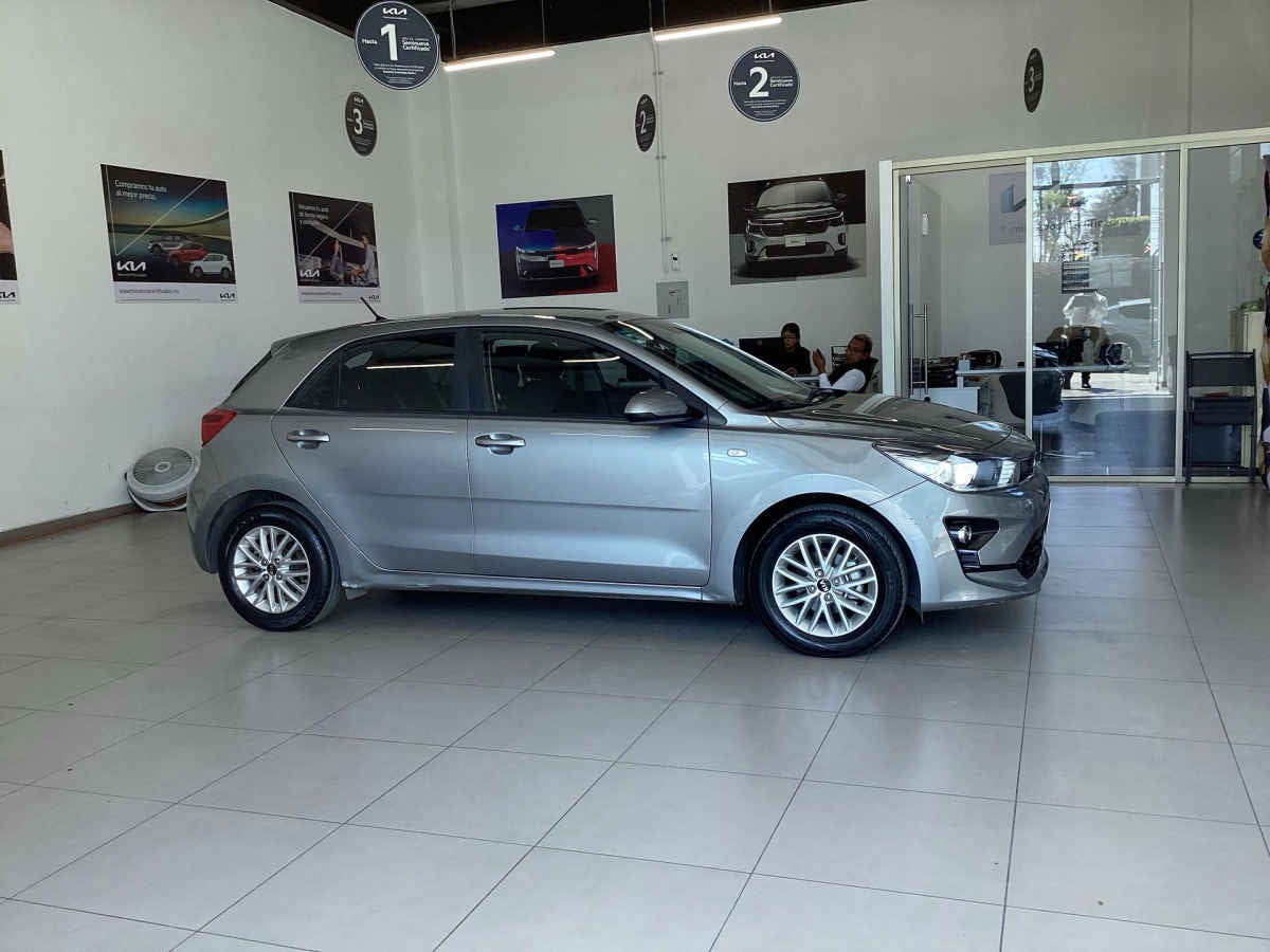 2021 Kia KIA RIO HB 5p LX L4/1.6 Man
