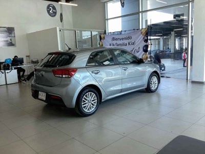 2021 Kia KIA RIO HB 5p LX L4/1.6 Man