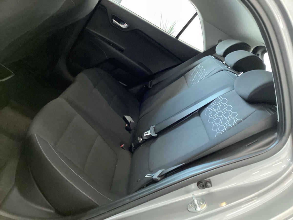 2021 Kia KIA RIO HB 5p LX L4/1.6 Man