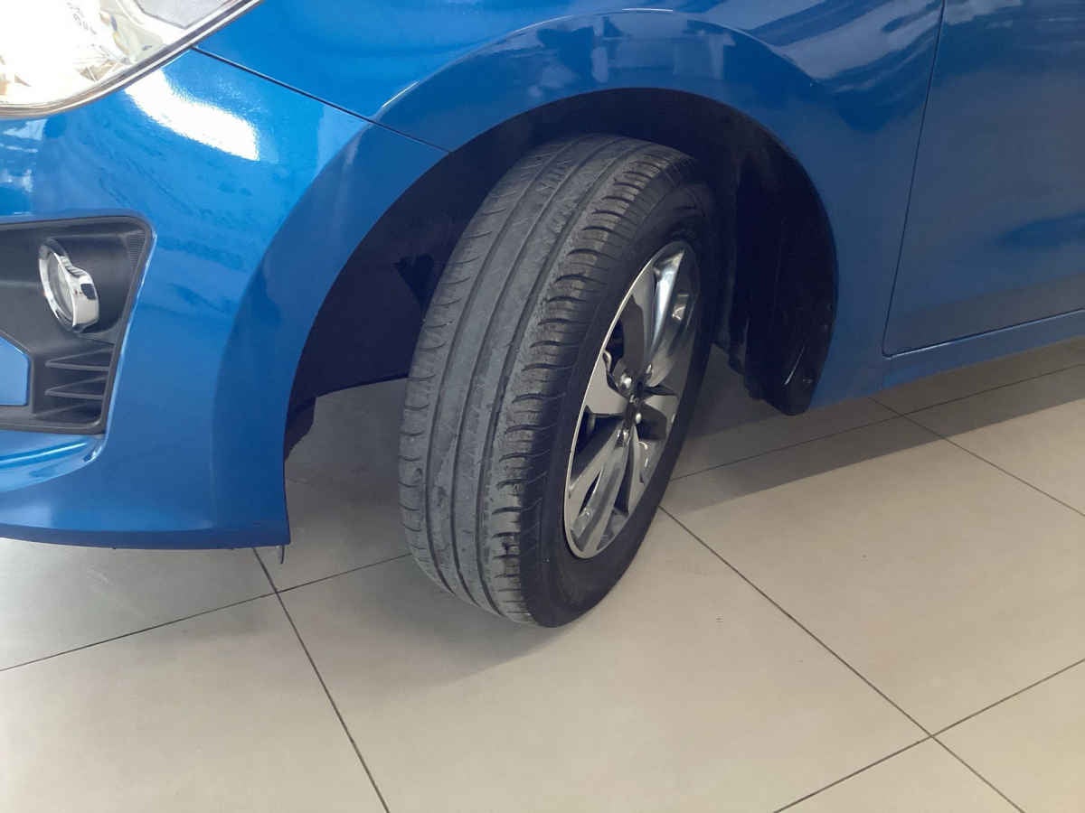 2023 Kia KIA RIO HB 5p LX L4/1.6 Aut