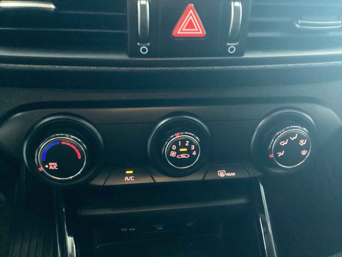 2023 Kia FORTE SEDAN 4p EX L4/2.0 Aut