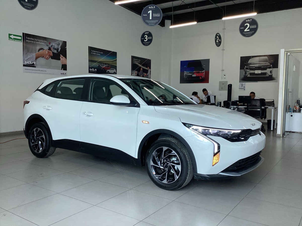2027 Kia K3 5p EX L4/1.6 Aut