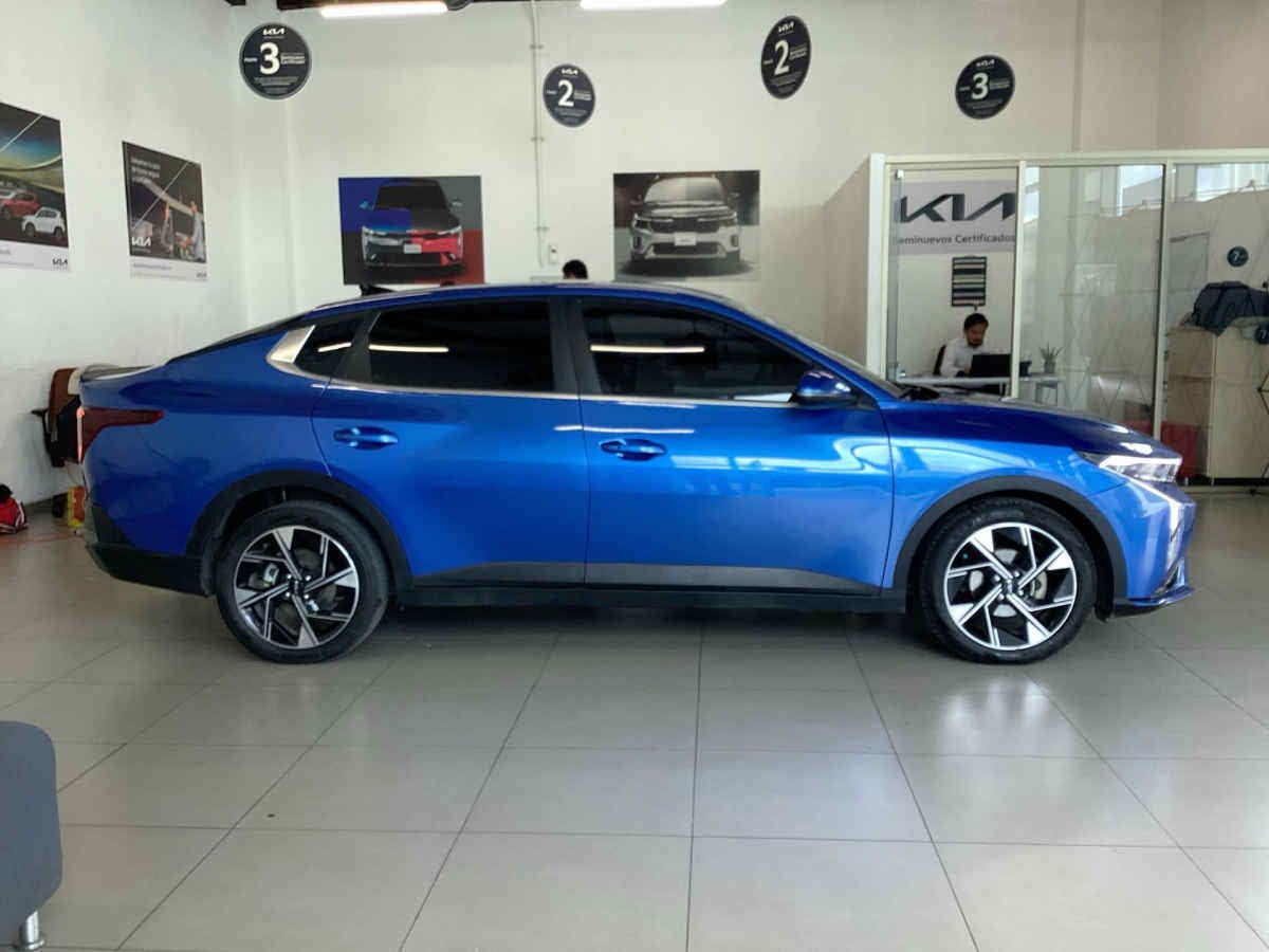 2024 Kia K3 4p GT Line L4/2.0 Aut