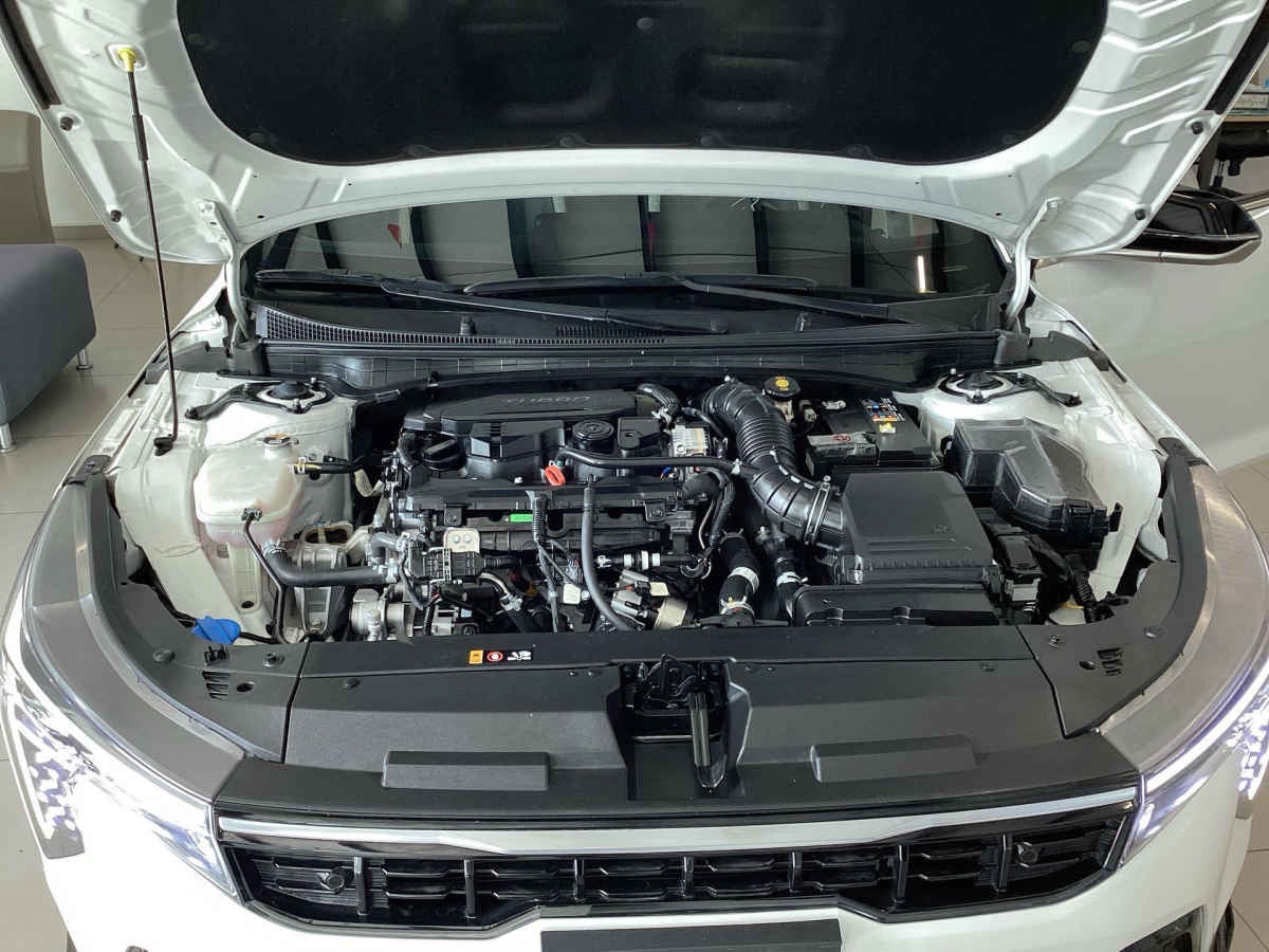 2026 Kia K4 4p GT Line L4/2.0 Aut