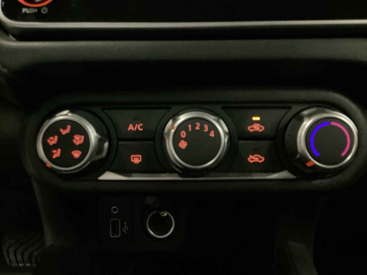 2025 Nissan Versa 4p Sense L4/1.6 Aut