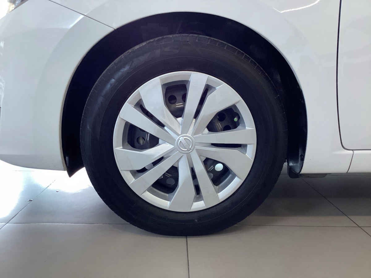 2025 Nissan Versa 4p Sense L4/1.6 Aut