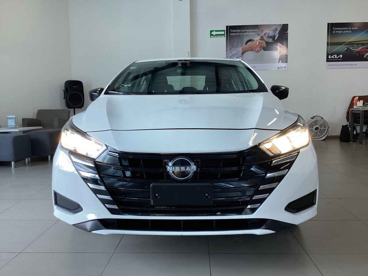 2025 Nissan Versa 4p Sense L4/1.6 Aut