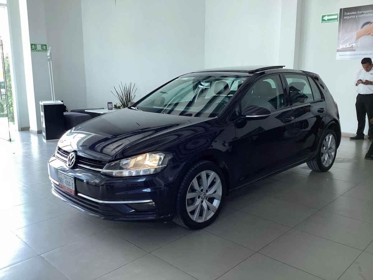 2019 Volkswagen Golf 5p Comfortline L4/1.4/T Aut