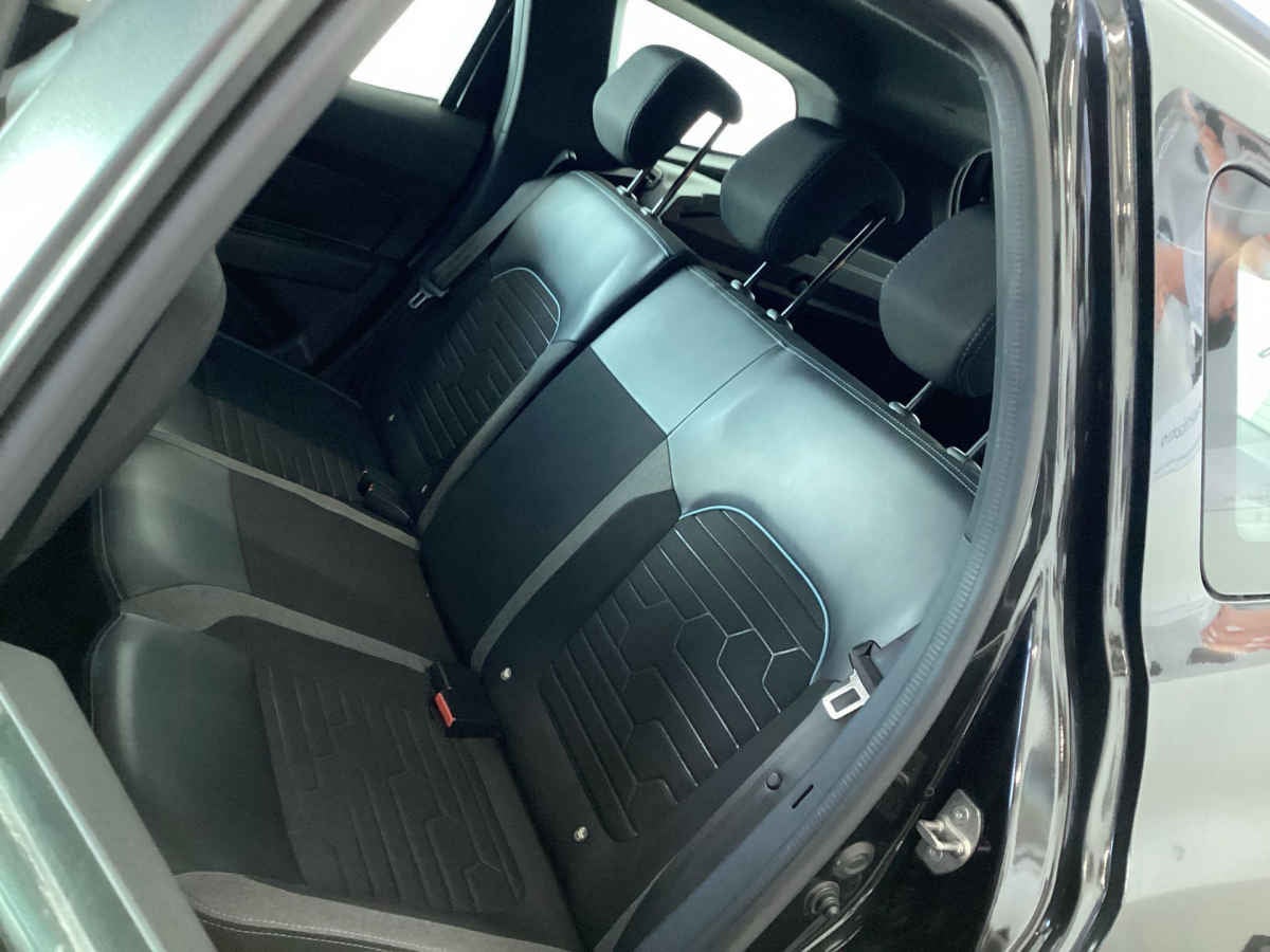 2023 Renault Duster 5p Iconic L4/1.3/T Aut