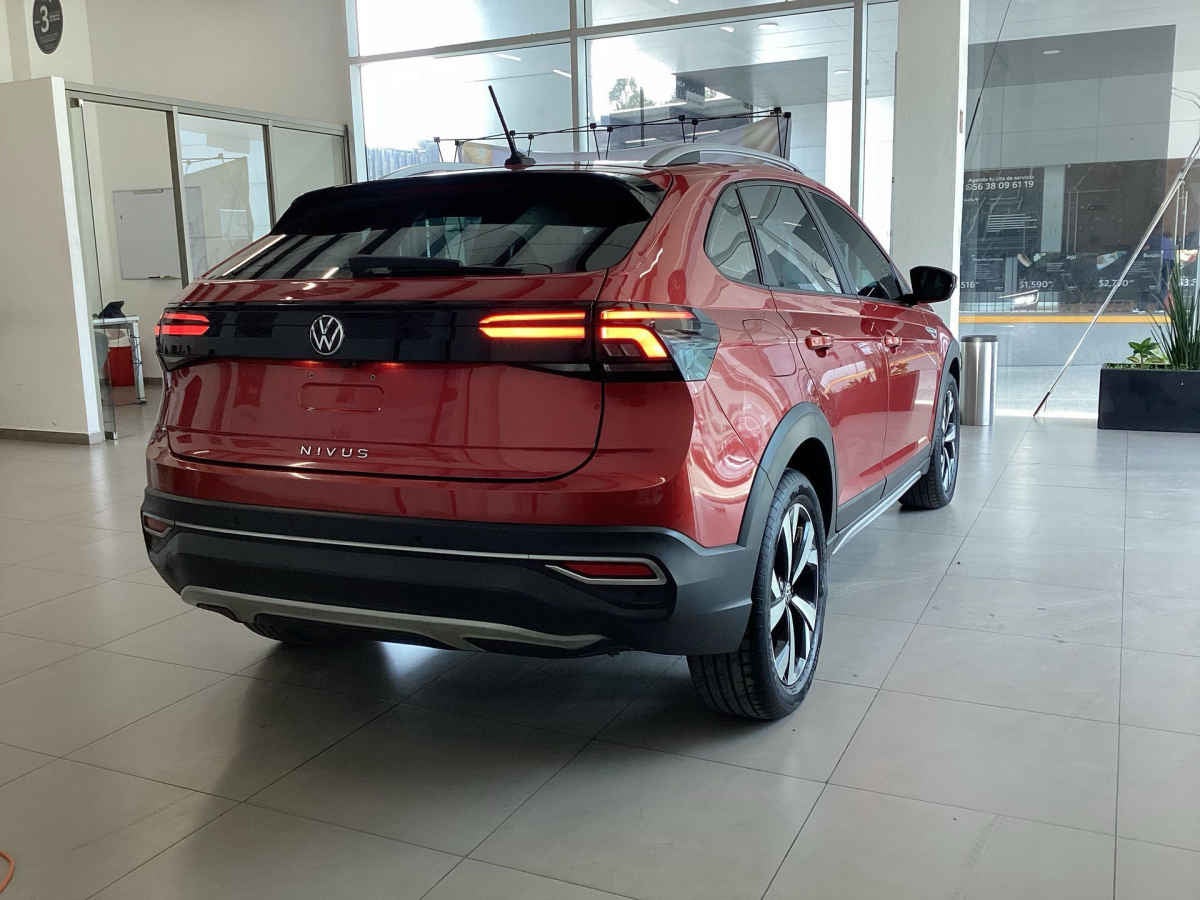 2023 Volkswagen Nivus 5p Highline L3/1.0/T Aut