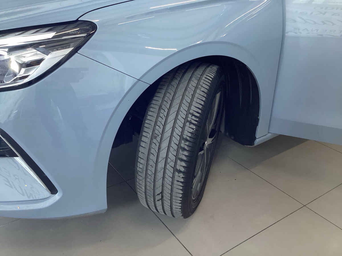 2026 Geely EMGRANG 5p GF L4/1.5/T Aut