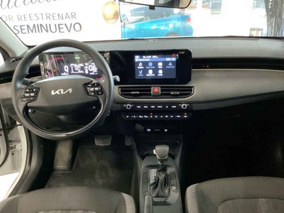 2025 Kia K3 4p LX L4/1.6 Aut