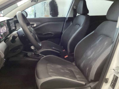 2025 Kia K3 4p LX L4/1.6 Aut