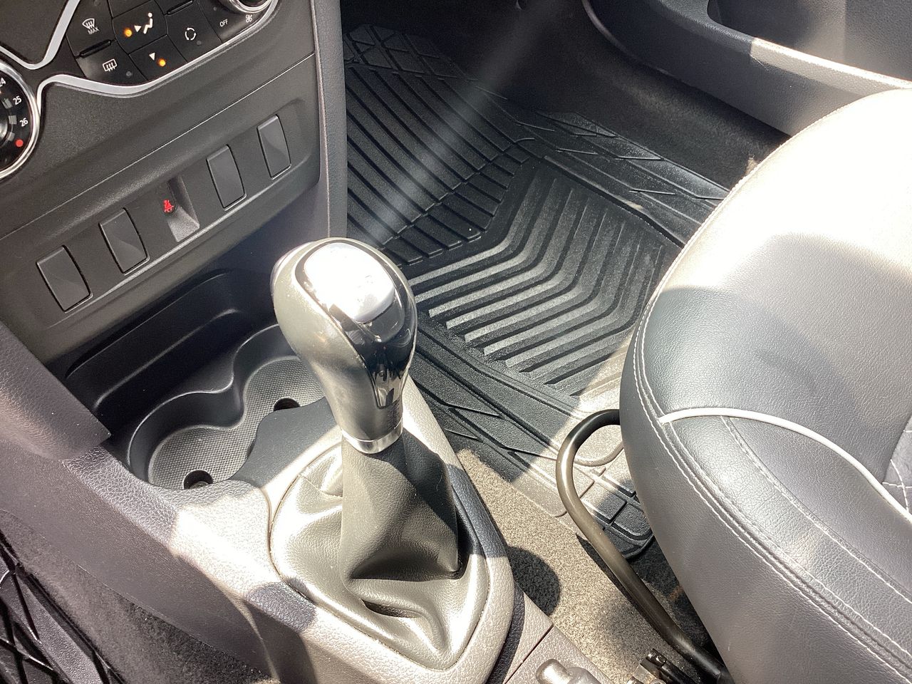 2024 Renault Logan 1.6 Intens At