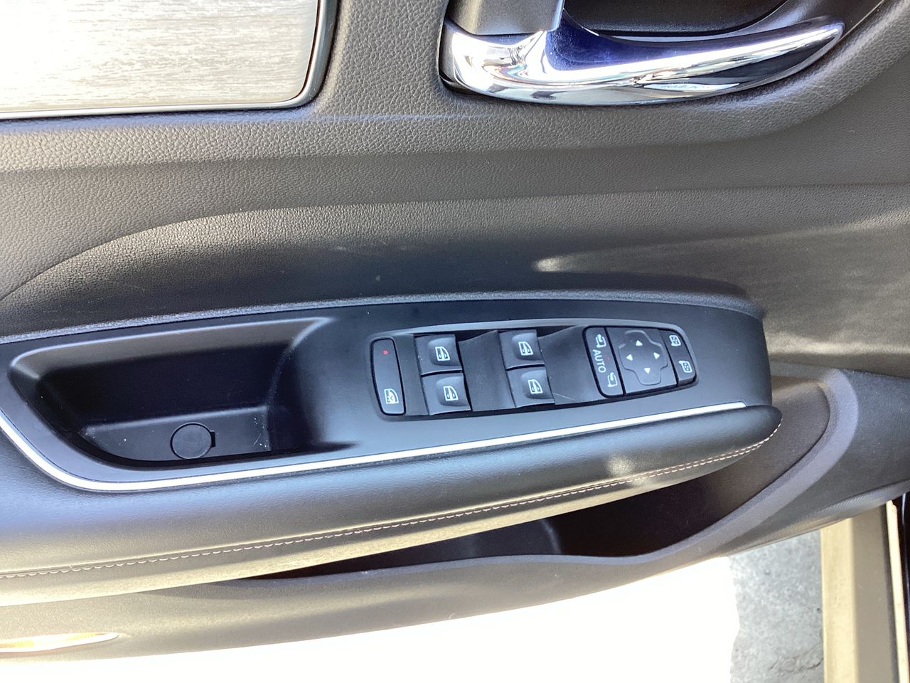 2024 Renault Koleos 2.5 Iconic At