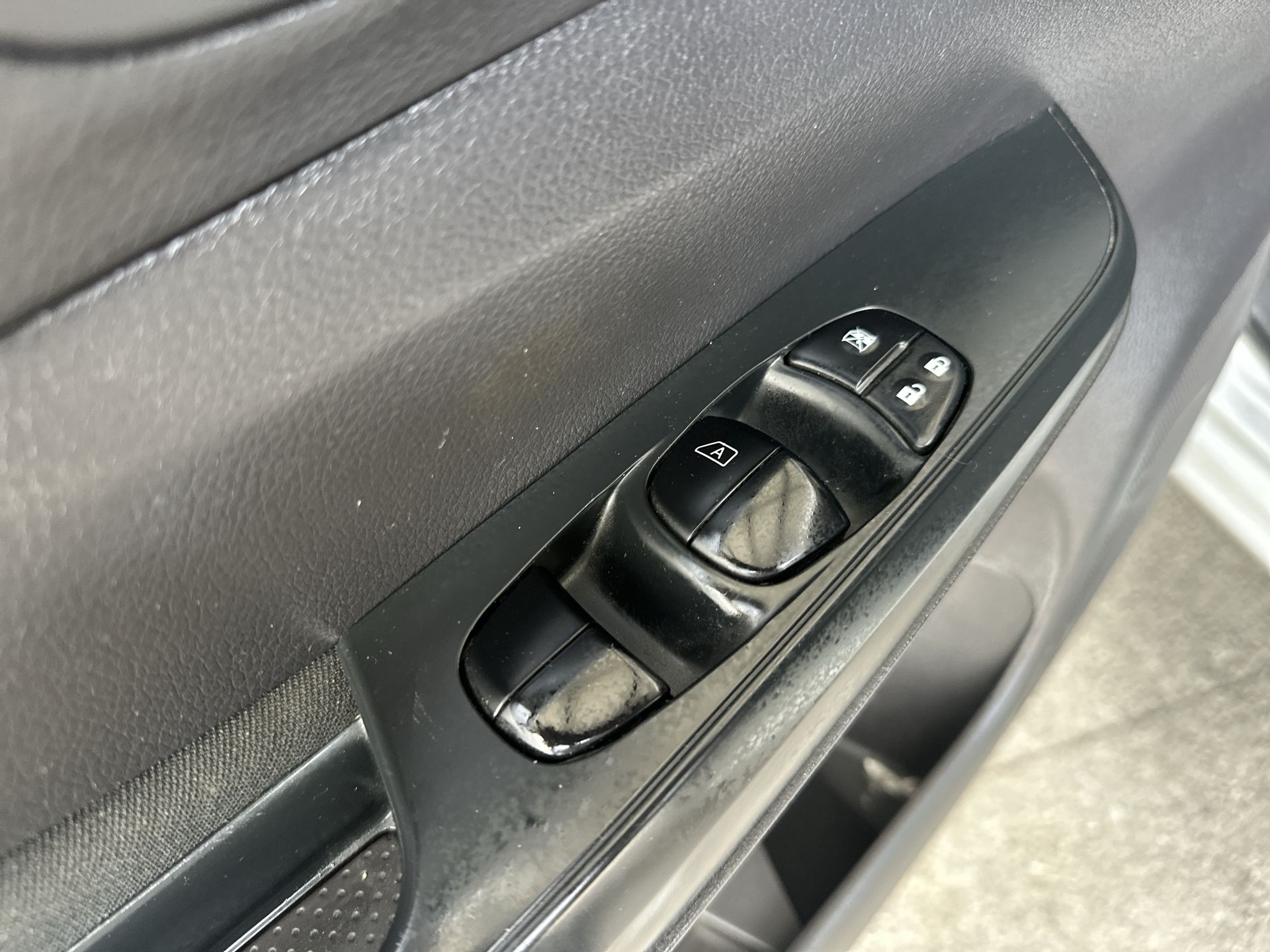 2024 Nissan Frontier 2.5 Se Mt