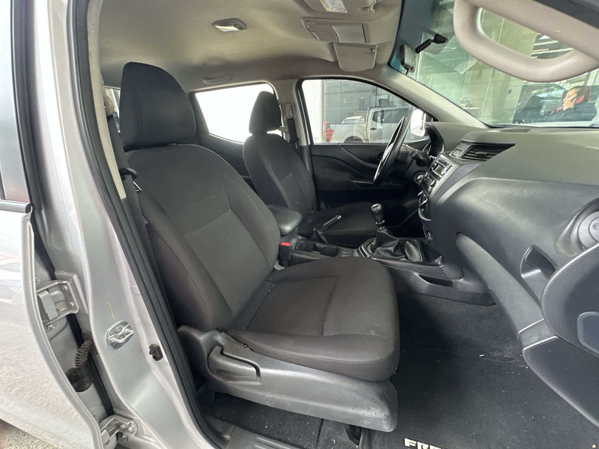 2024 Nissan Frontier 2.5 Se Mt