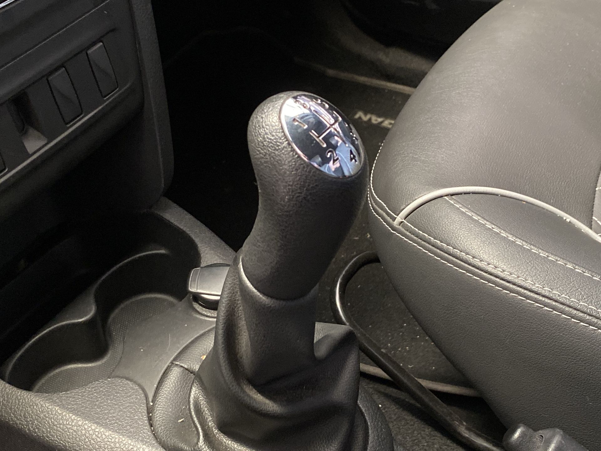 2024 Renault Logan 1.6 Intens Mt