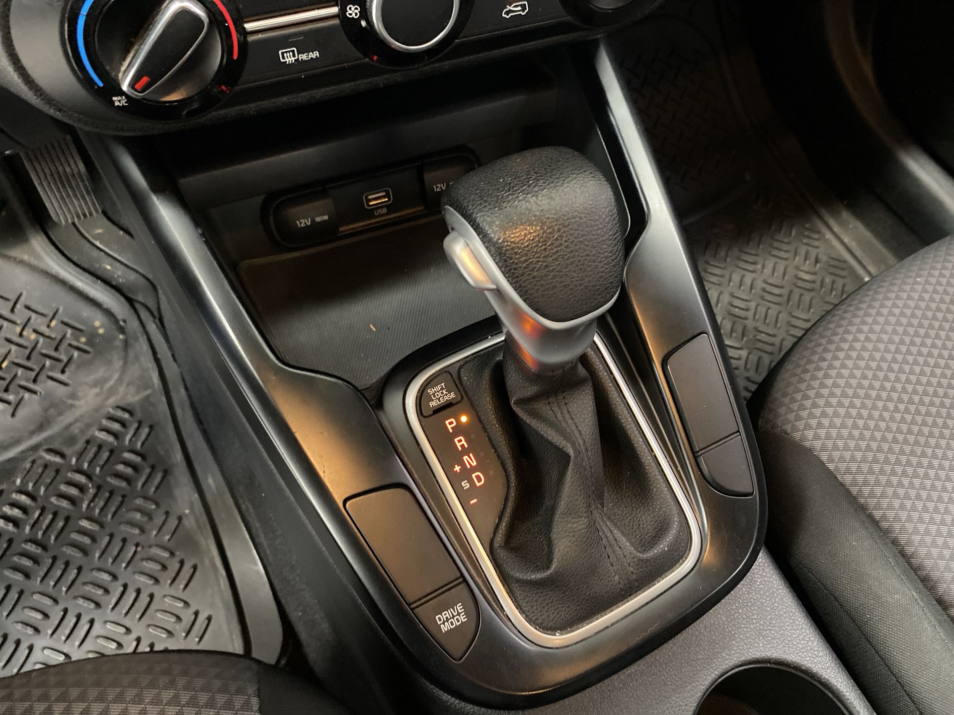 2022 Kia Soul 1.6 LX At