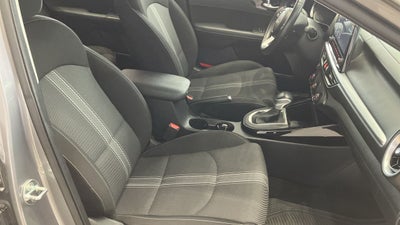 2024 Kia FORTE SEDAN 4p EX L4/2.0 Aut