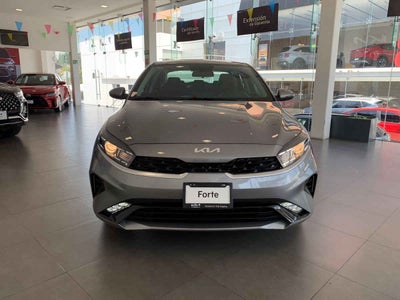 2024 Kia FORTE SEDAN 4p EX L4/2.0 Aut