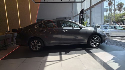 2021 Kia FORTE SEDAN 4p EX L4/2.0 Aut