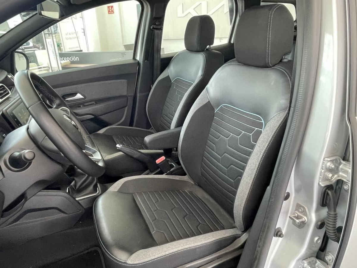 2023 Renault Duster 5p Iconic L4/1.3/T Aut