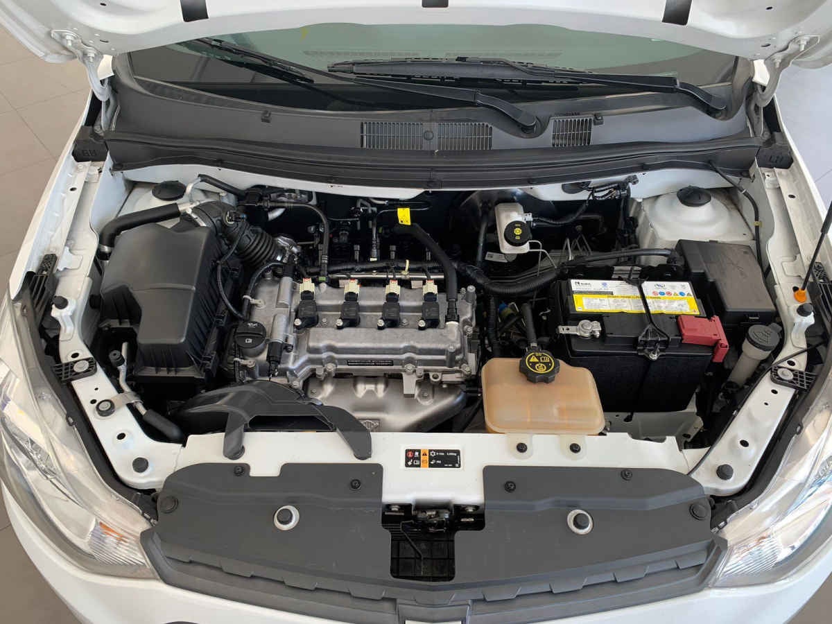 2023 Chevrolet Aveo 4p LT L4/1.5 Man.