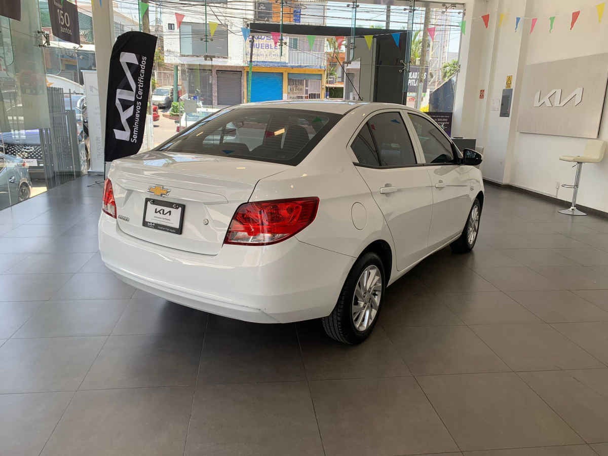 2023 Chevrolet Aveo 4p LT L4/1.5 Man.