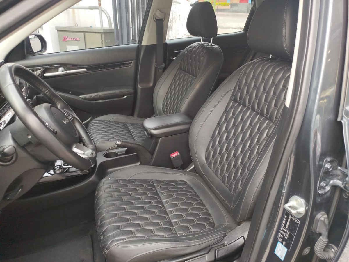 2023 Kia SELTOS 5p SX L4/1.6 Aut