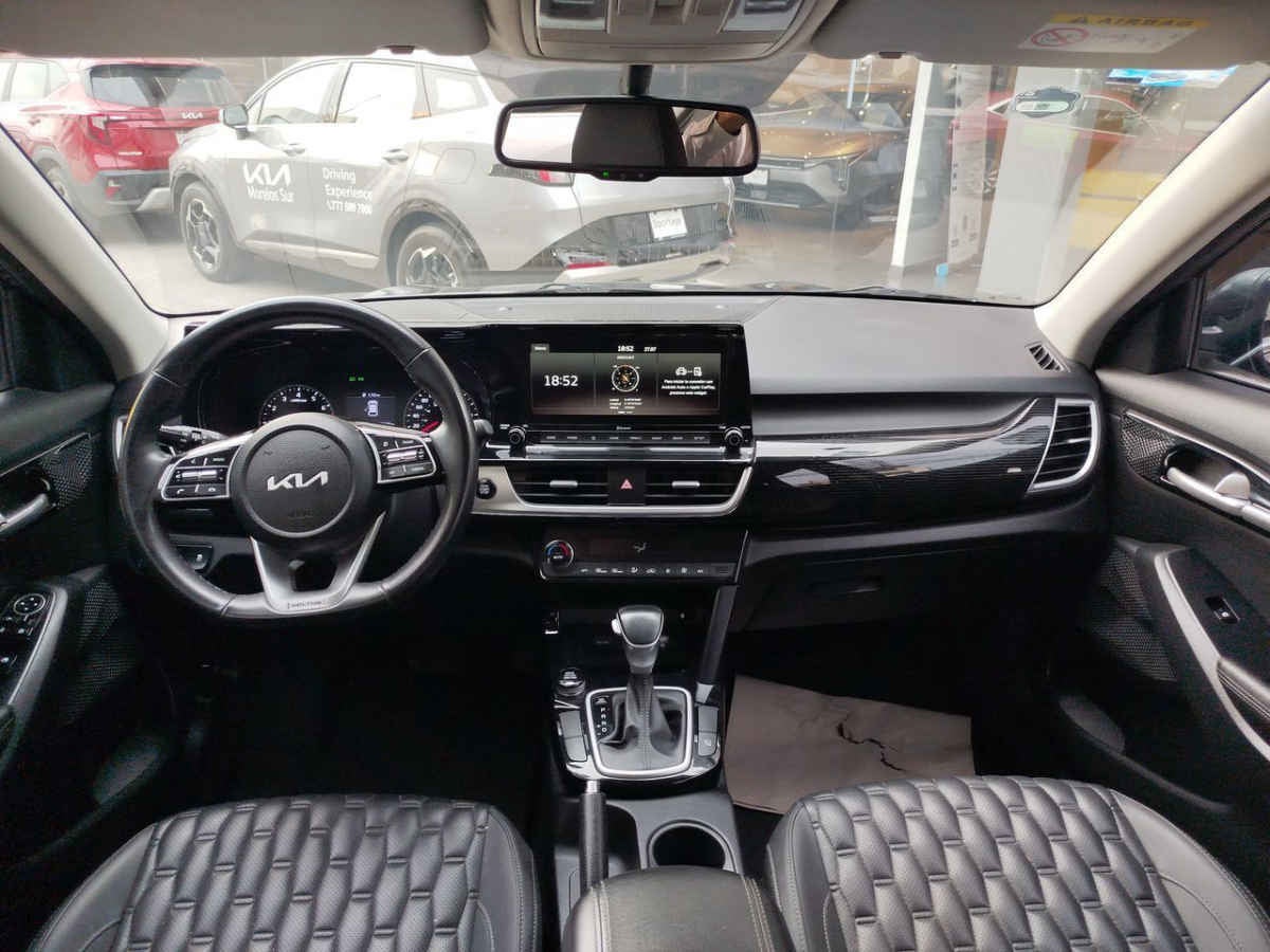 2023 Kia SELTOS 5p SX L4/1.6 Aut