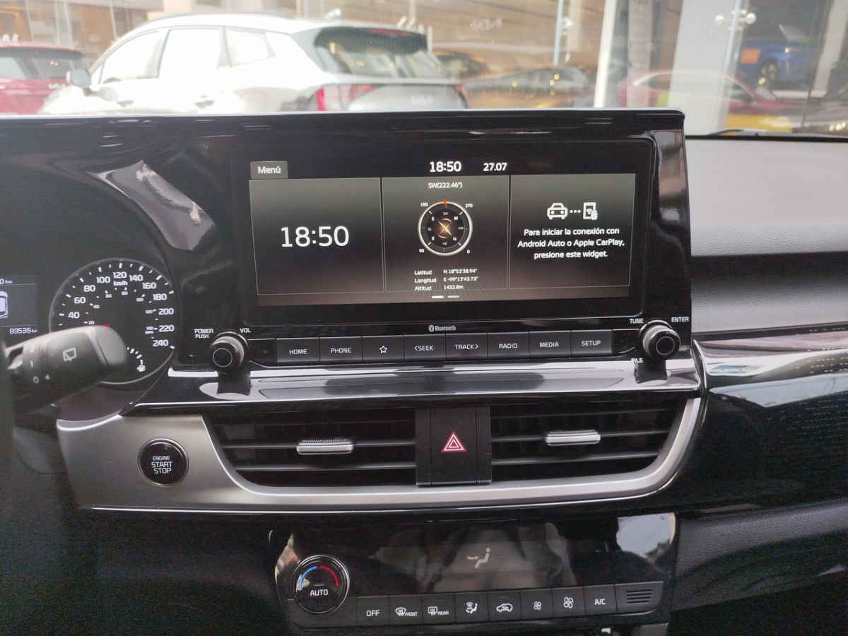 2023 Kia SELTOS 5p SX L4/1.6 Aut
