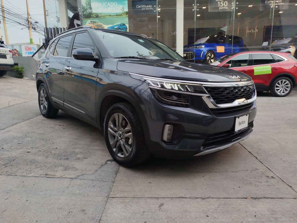 2023 Kia SELTOS 5p SX L4/1.6 Aut