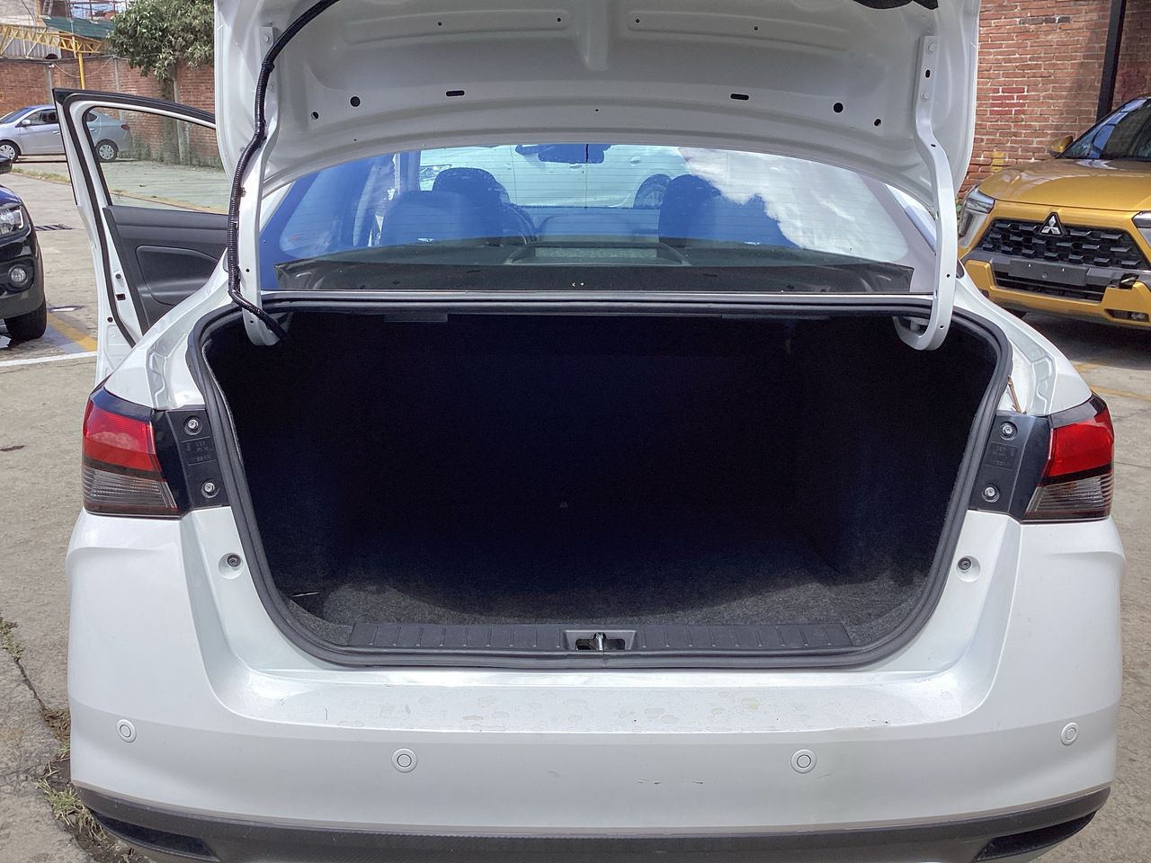 2024 Nissan Versa 1.6 Sense At