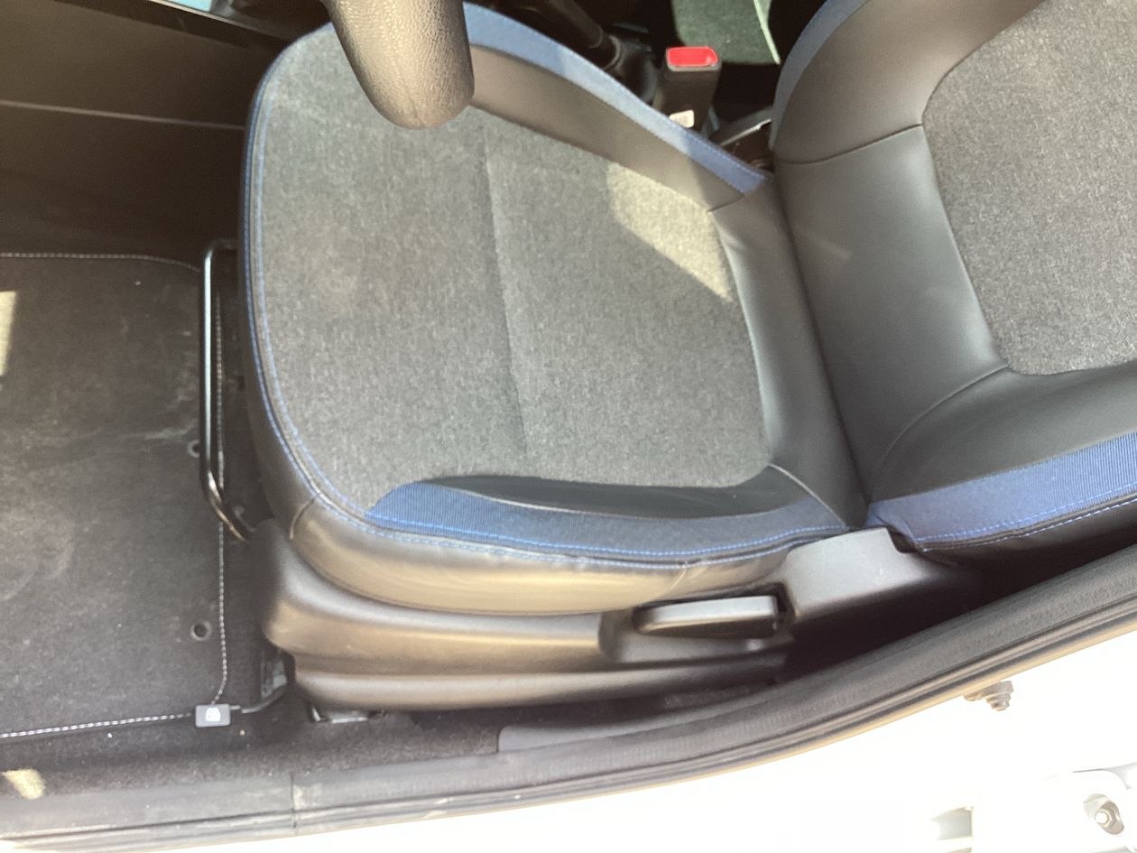 2025 Renault Kwid 1.0 Iconic Mt