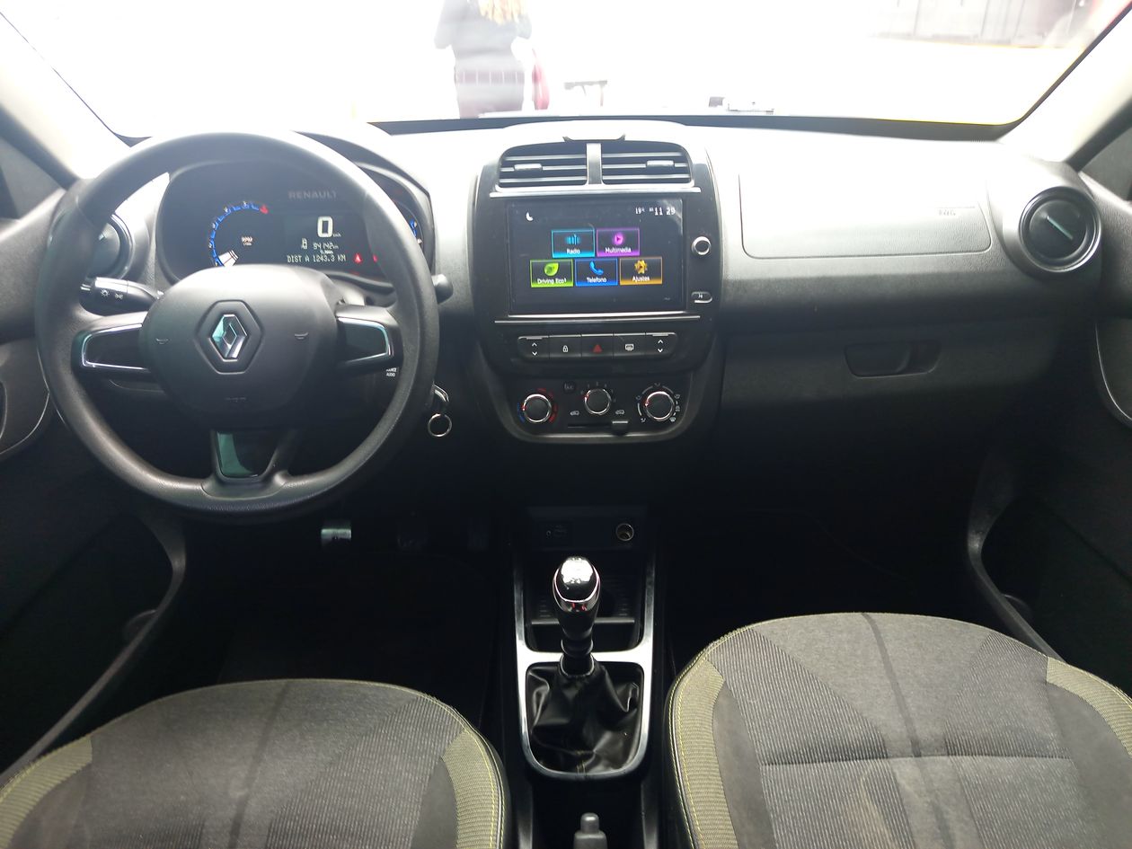 2023 Renault Kwid 1.0 Outsider Mt