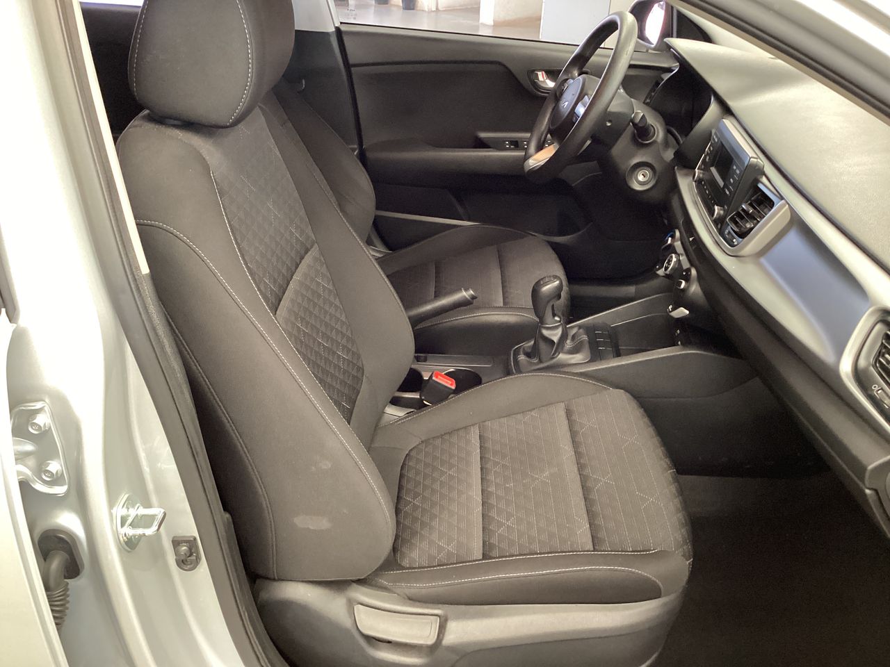 2023 Kia Rio 1.6 Sedan L Mt