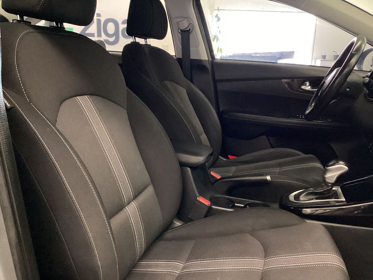 2022 Kia Forte 2.0 EX At