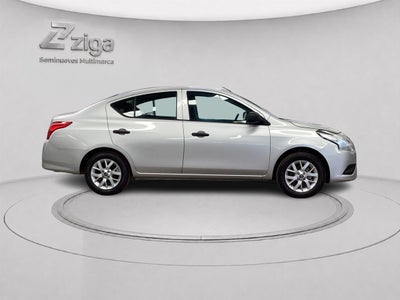 2025 Nissan V-Drive 1.6 A/C  Mt