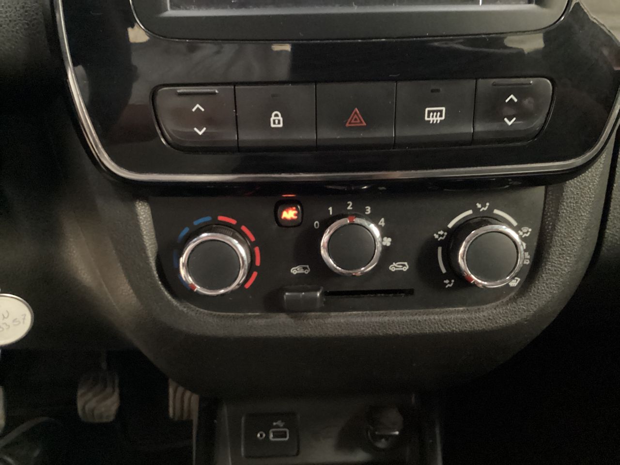 2019 Renault Kwid 1.0 Outsider Mt