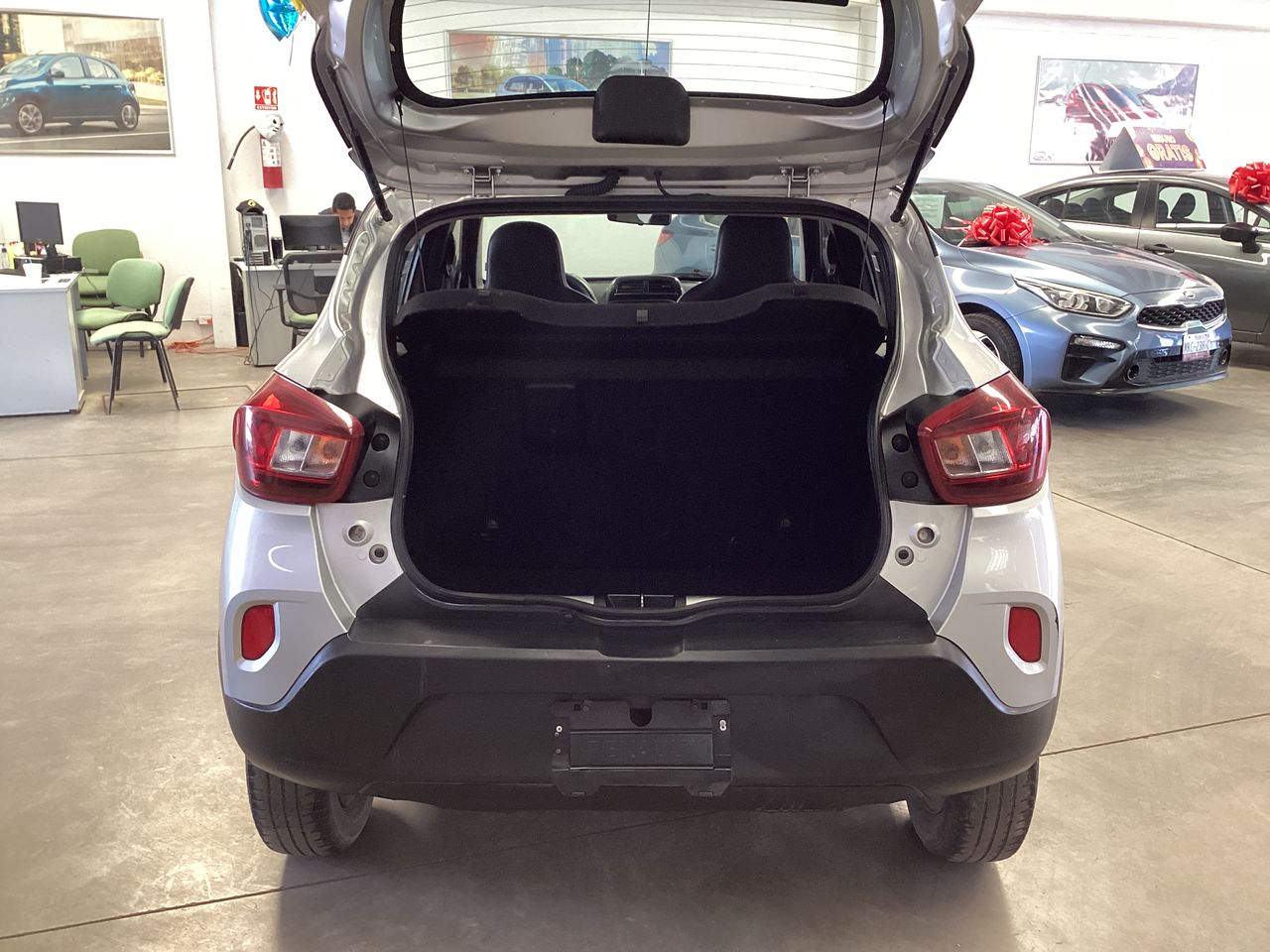 2024 Renault Kwid 1.0 Iconic Mt