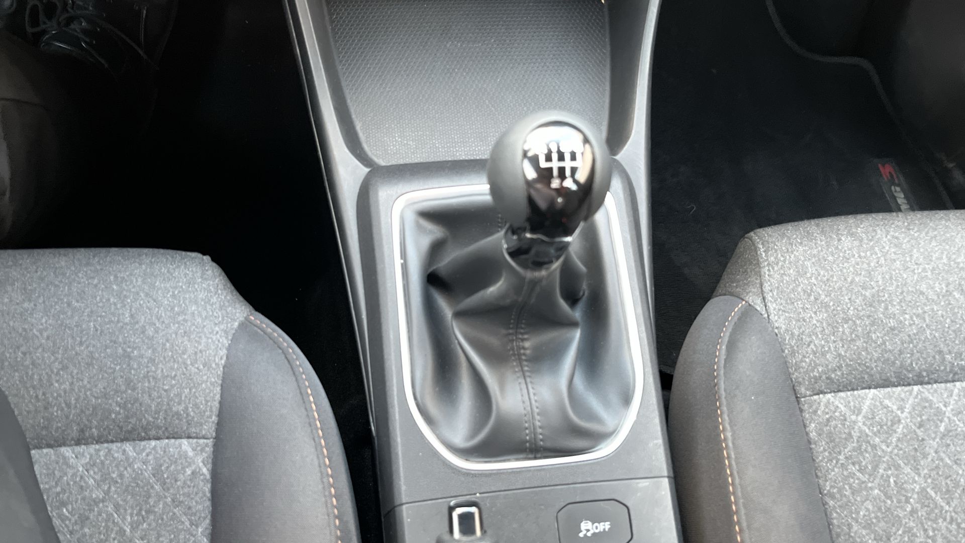 2025 MG MG 3 1.5 Cool HB Mt