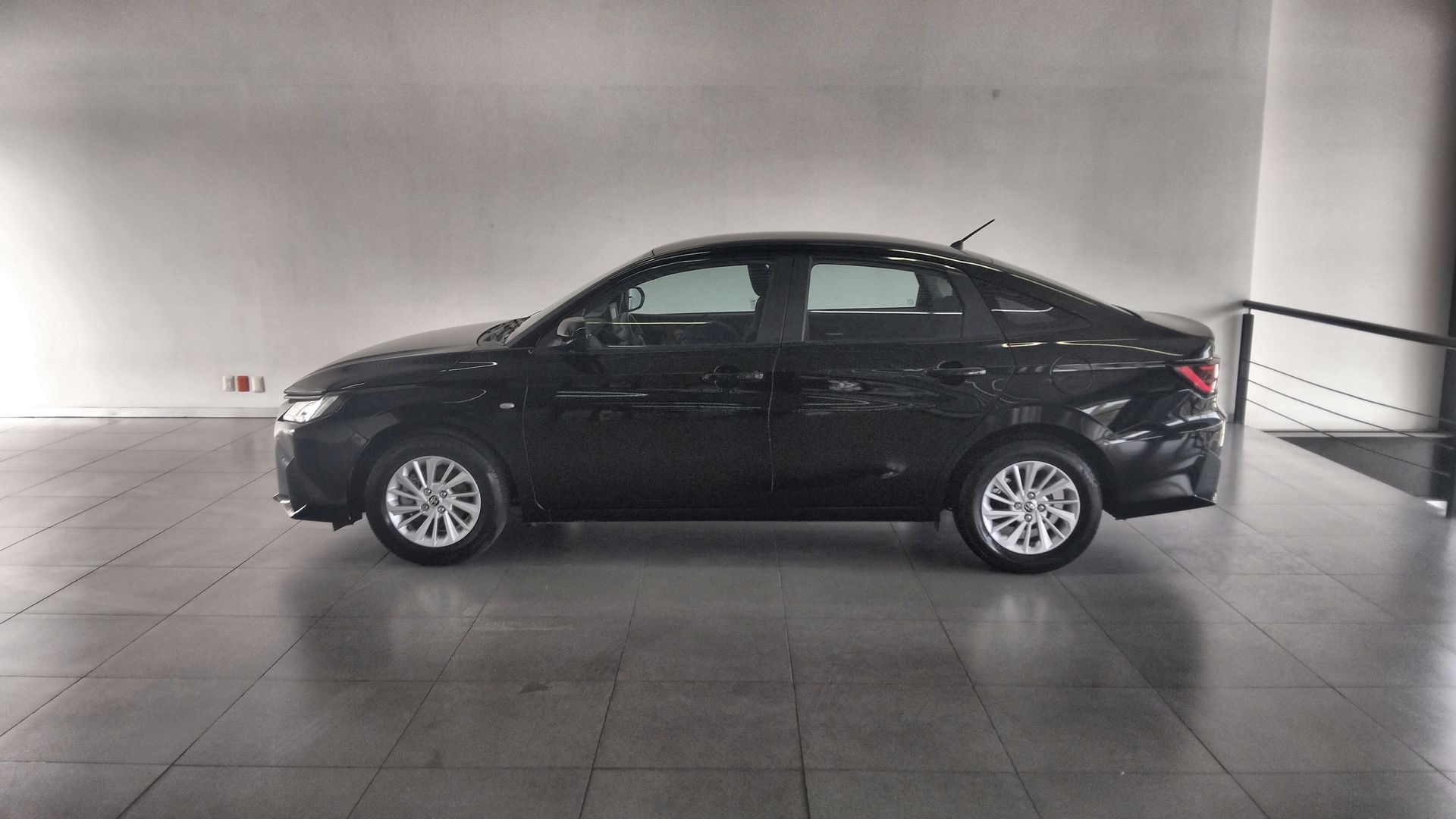 2023 Toyota Yaris 1.5 S Sedan Mt