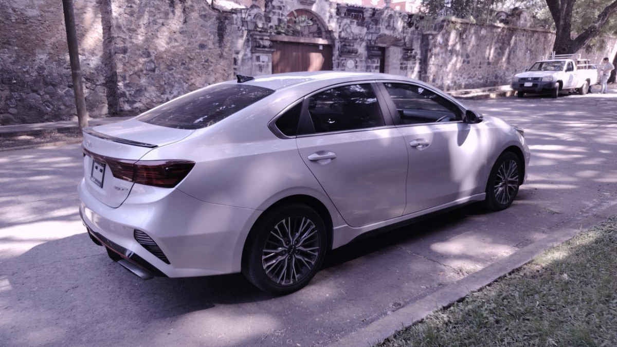 2022 Kia FORTE SEDAN 4p GT L4/1.6/T Aut