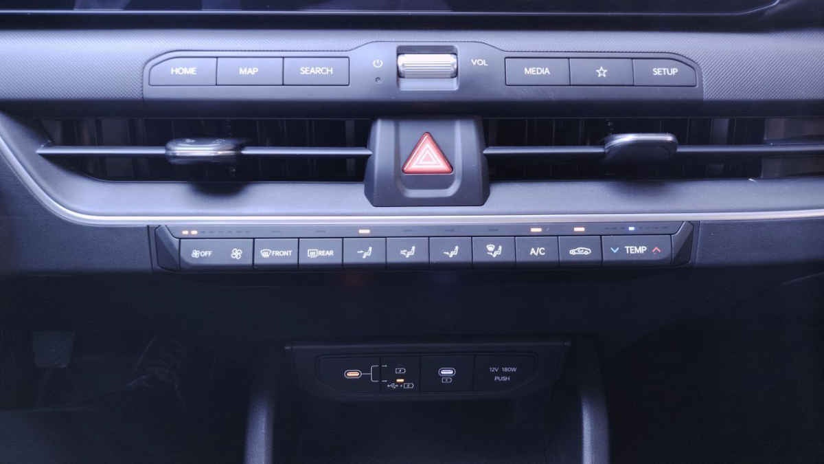 2025 Kia K4 4p LX L4/2.0 Man