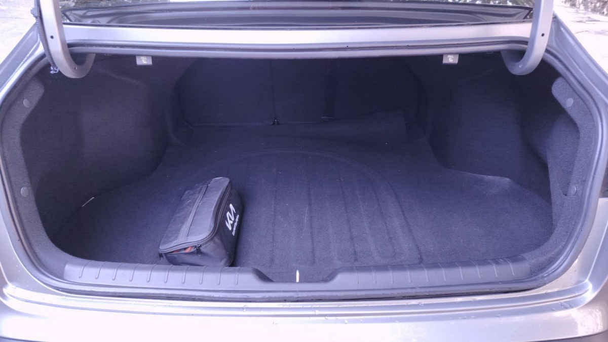 2025 Kia K4 4p LX L4/2.0 Man