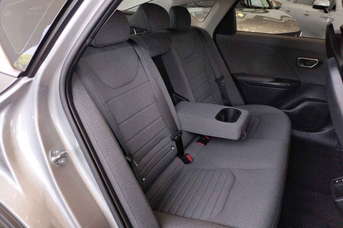 2026 Kia K4 4p EX L4/2.0 Man