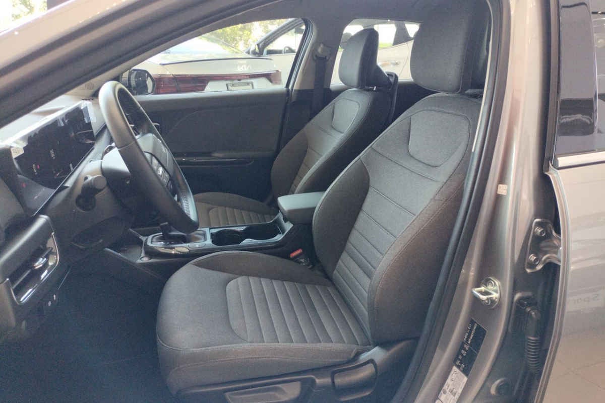 2026 Kia K4 4p EX L4/2.0 Man